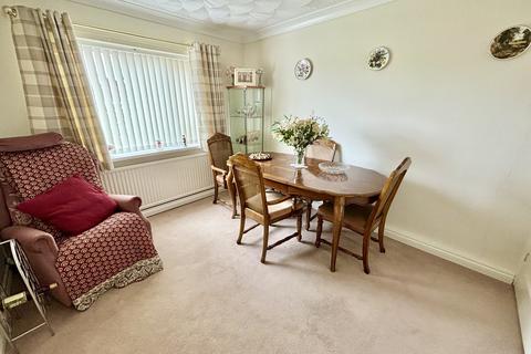 16 Maes Rhosyn, Pontardawe, Swansea, SA8 3HT