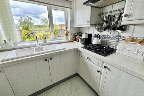 16 Maes Rhosyn, Pontardawe, Swansea, SA8 3HT