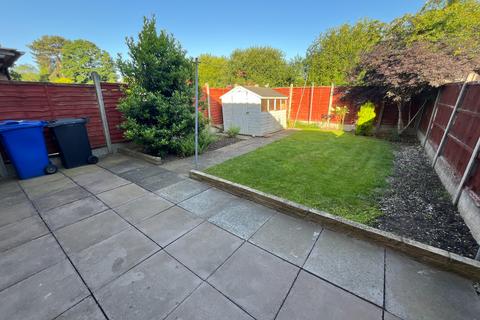 42 Ravens Way, Burton-on-trent, DE14 2JS