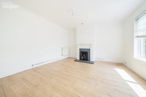 4 bedroom semi-detached house to rent, Henfield Way, Hove, East Sussex, BN3