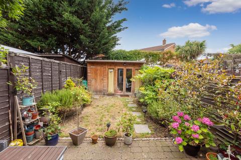 86 Blunden Drive, Slough, SL3 8WQ