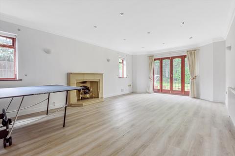 5 bedroom detached house to rent, Winkfield Road, Ascot, Berkshire, SL5