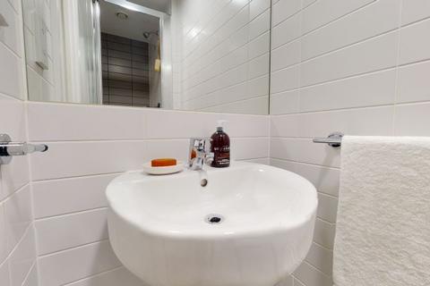 2 bedroom apartment to rent, Platinum Two Bed Apartment Plus at City, 11, Bastwick Street EC1V