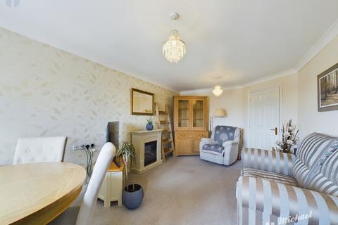 1 bedroom apartment for sale, Pearl Court, Croft Road, Aylesbury, Buckinghamshire