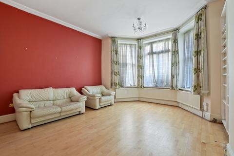 3 bedroom apartment to rent, Broadhurst Gardens, London, NW6