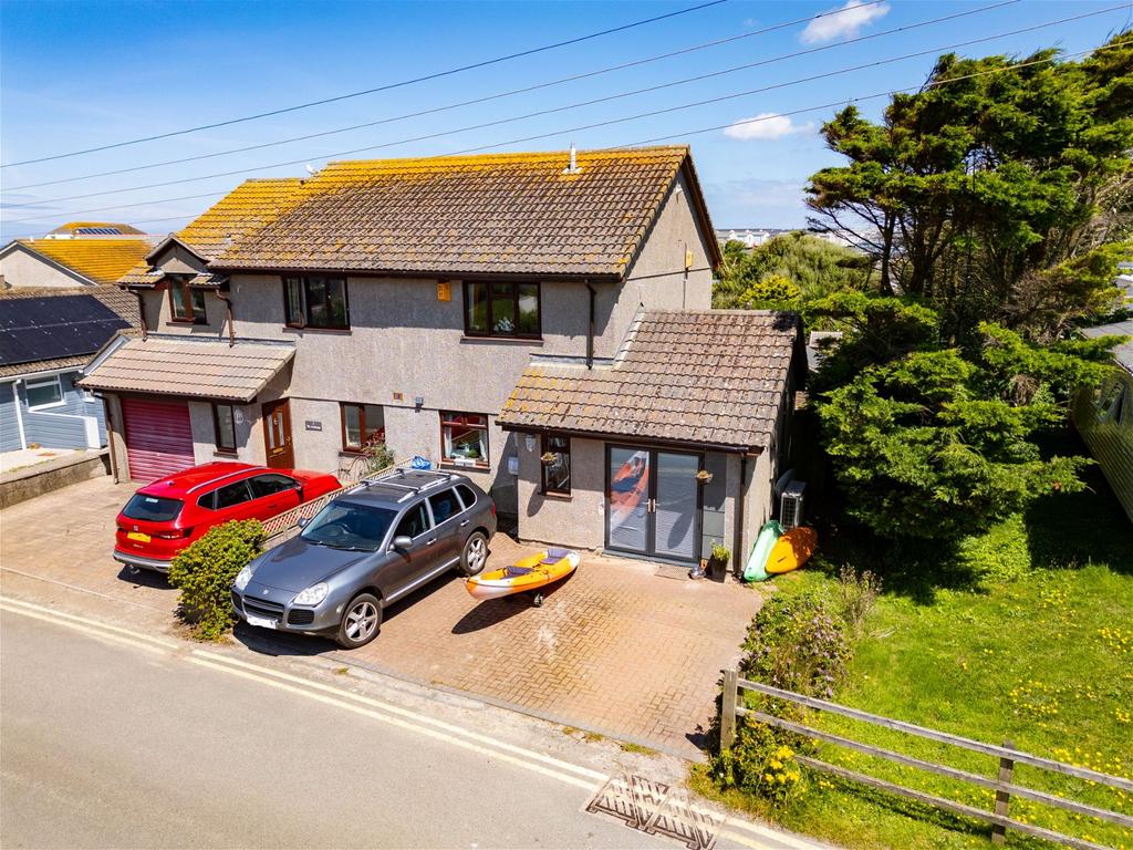 Riviere Towans, Phillack, Hayle 2 bed semidetached house for sale £