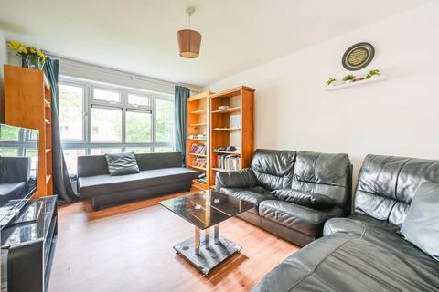 1 bedroom flat for sale, Wyemead Crescent, Chingford, London, E4