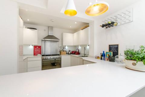 4 bedroom terraced house for sale, Selkirk Road, Tooting, London, SW17