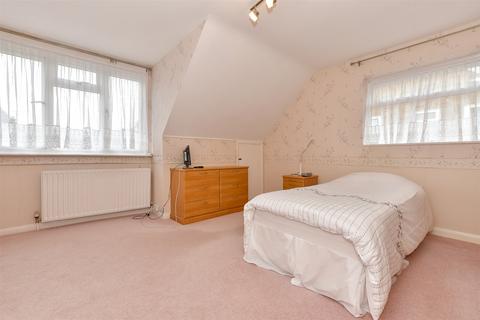 2 bedroom semi-detached house for sale, Tyelands, Billericay, Essex