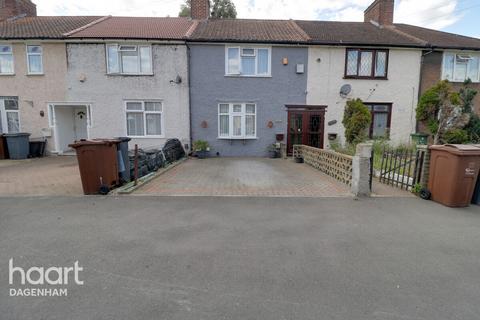 2 bedroom terraced house for sale, Rogers Road, Dagenham