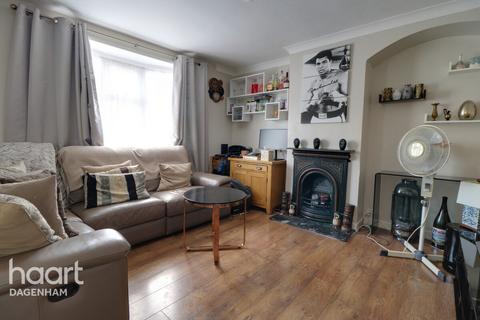 2 bedroom terraced house for sale, Rogers Road, Dagenham