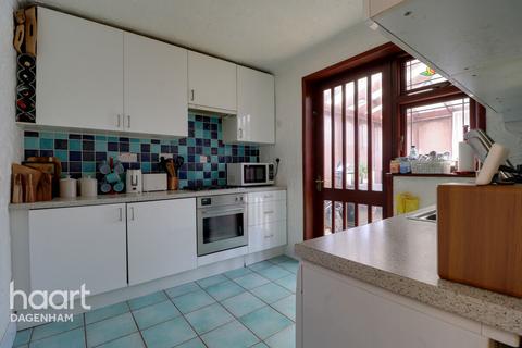 27 Rogers Road, Dagenham, RM10 8LD