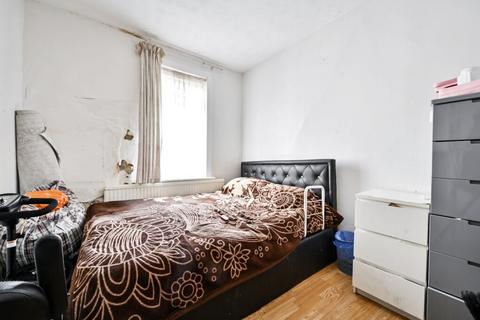 4 bedroom terraced house for sale, Melford Road, London E17