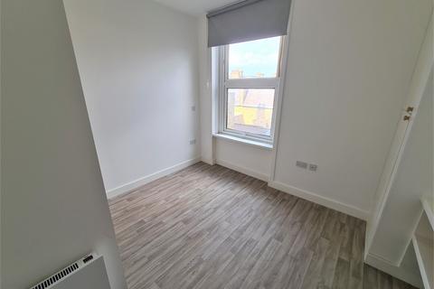 2 bedroom flat to rent, High Road, East Finchley, N2