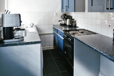 29 Barons Road, Wrexham, LL13 8HB