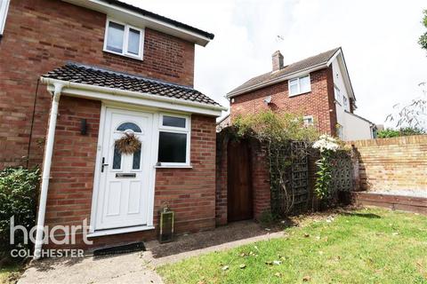 3 bedroom detached house to rent, East Colchester