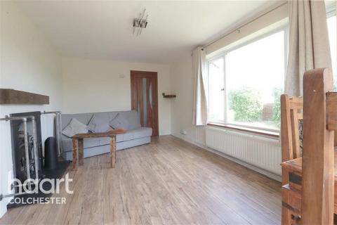 3 bedroom detached house to rent, East Colchester