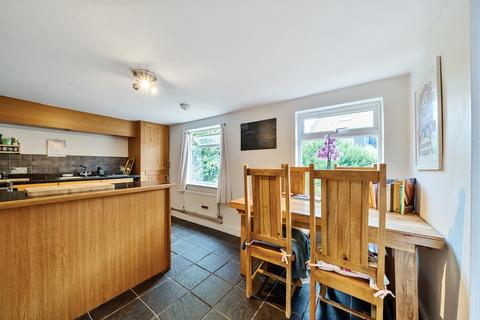 2 bedroom terraced house for sale, Kingston Road