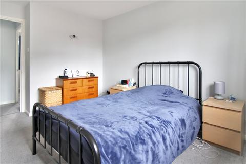 5 May Close, Swindon, SN2 1XA