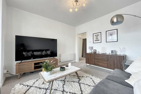 2 bedroom flat for sale, Southbourne