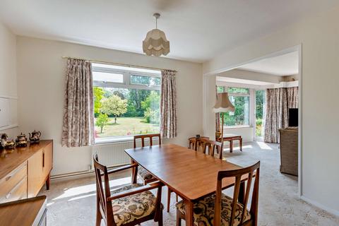 33 Tyrells Close, Chelmsford, CM2 6BT