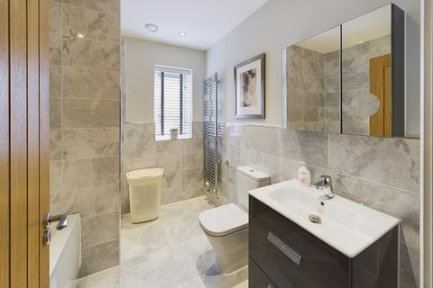 36 Ashford Road, Worcester, WR2 5FQ