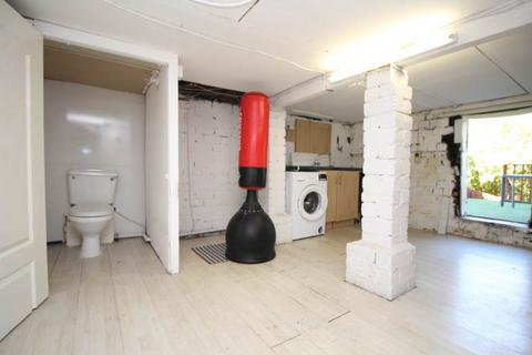 253 Crofthill Road, Glasgow, G44 5NW
