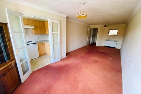 1 bedroom flat for sale, Culverley Road, London, SE6