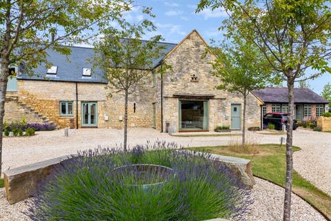 3 bedroom house for sale, Cotswold Barn, Sturt Farm Courtyard, Oxford Road, Burford, Oxfordshire, OX18