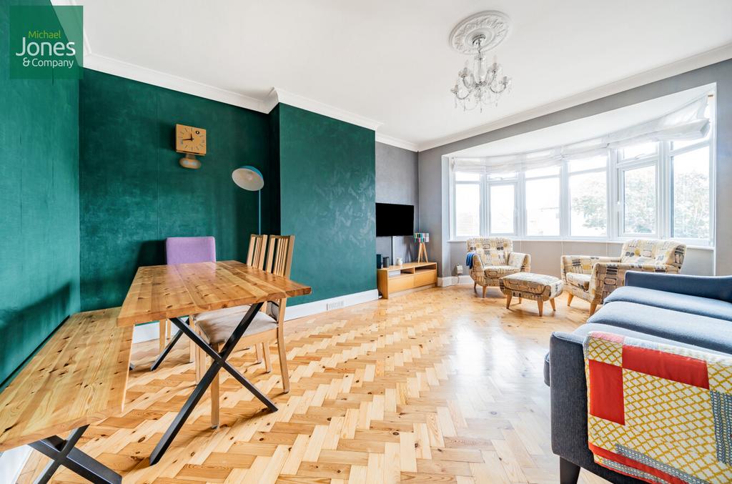 Aglaia Road, Worthing, West Sussex, BN11 2 bed flat to rent £1,450 pcm (£335 pw)