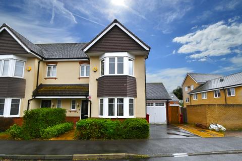 3 bedroom semi-detached house for sale, Starling Crescent, Langley, Berkshire, SL3