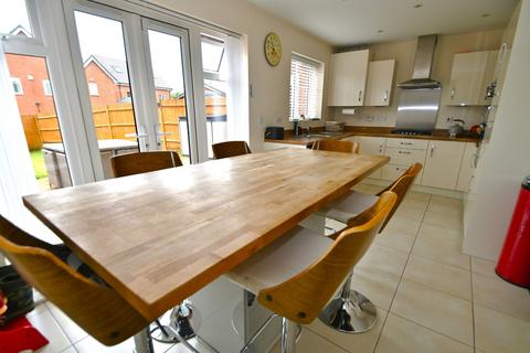 3 bedroom semi-detached house for sale, Starling Crescent, Langley, Berkshire, SL3