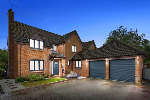 4 bedroom detached house for sale, Celeborn Street, South Woodham Ferrers, Essex, CM3