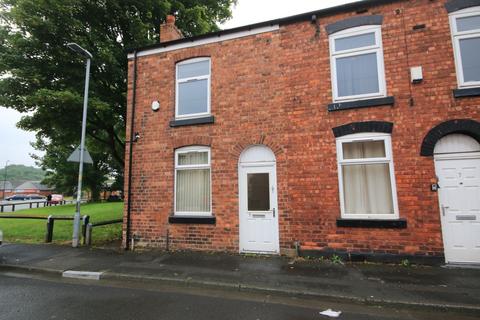 2 bedroom end of terrace house to rent, Victoria Road, Wigan, WN2