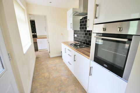 2 bedroom end of terrace house to rent, Victoria Road, Wigan, WN2