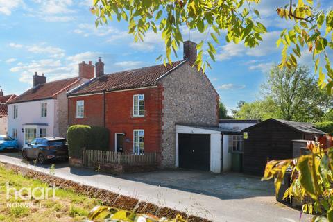 2 bedroom cottage for sale, Front Street, North Walsham