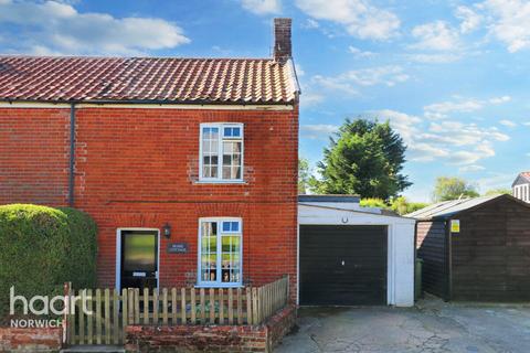 2 bedroom cottage for sale, Front Street, North Walsham