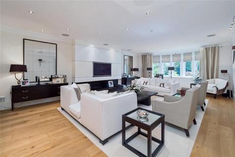 38 Fletsand Road, Wilmslow, SK9 2AB