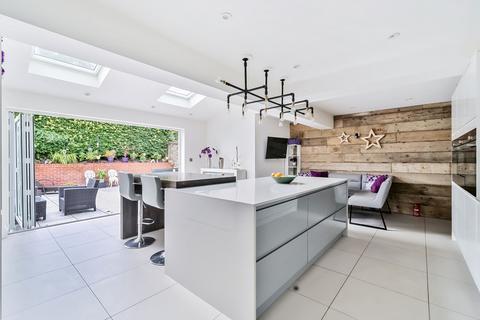 3 bedroom semi-detached house for sale, Appledown Close, Alresford, Hampshire, SO24