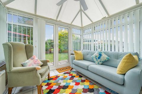24 Barberry Drive, Chard, TA20 1HR