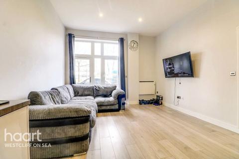 2 bedroom apartment for sale, Victoria Avenue, Southend-on-Sea