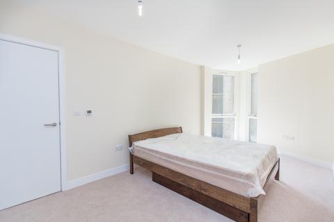 2 bedroom apartment to rent, Jardin House, Stead Street, Elephant & Castle SE17