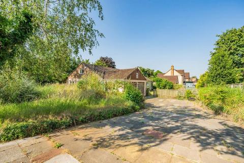 3 bedroom detached bungalow for sale, Southmoor,  Abingdon,  Oxfordshire,  OX13