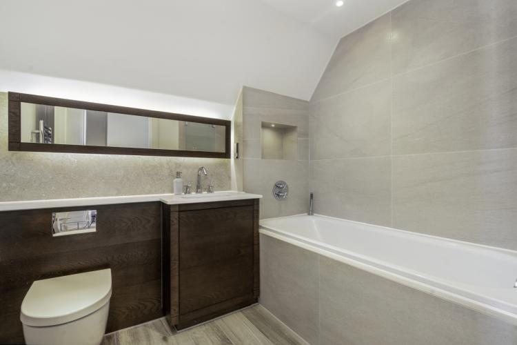 23 5 Bedroom TW10...