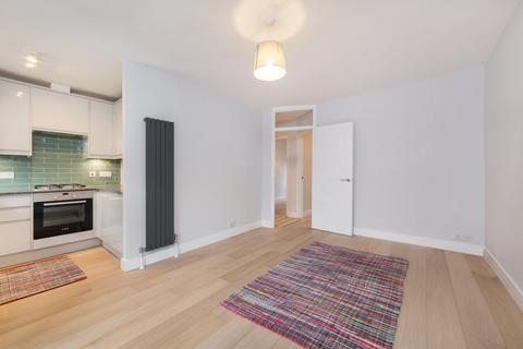 3 bedroom flat for sale, The Poplars, Montpelier Grove, London