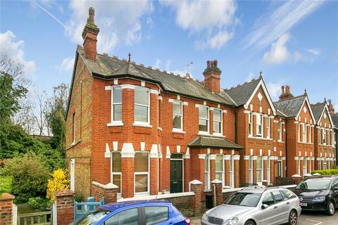 3 bedroom maisonette for sale, Forest Road, Surrey