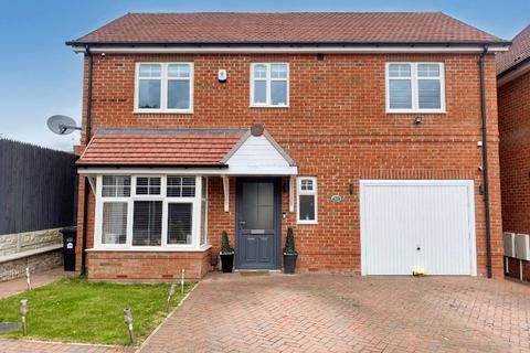 3 bedroom detached house to rent, Hearth Close, Dudley DY2