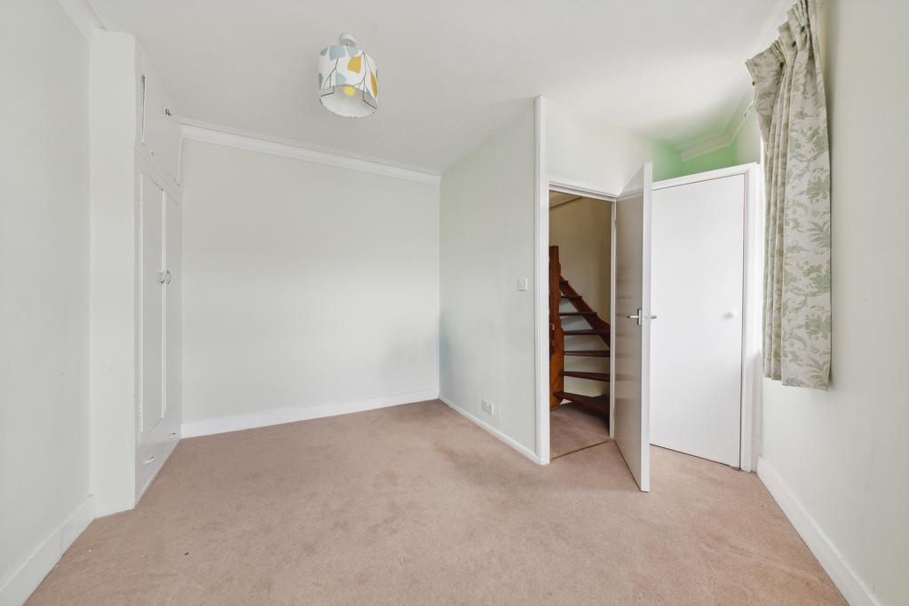 17 Treen Avenue, Barnes, SW13 0 JR (2)