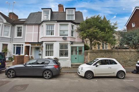 19 Castle Road, Sandgate, Folkestone, CT20 3AG