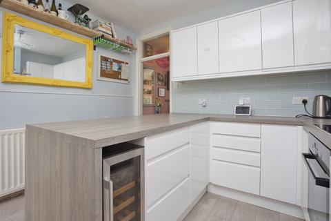 19 Castle Road, Sandgate, Folkestone, CT20 3AG
